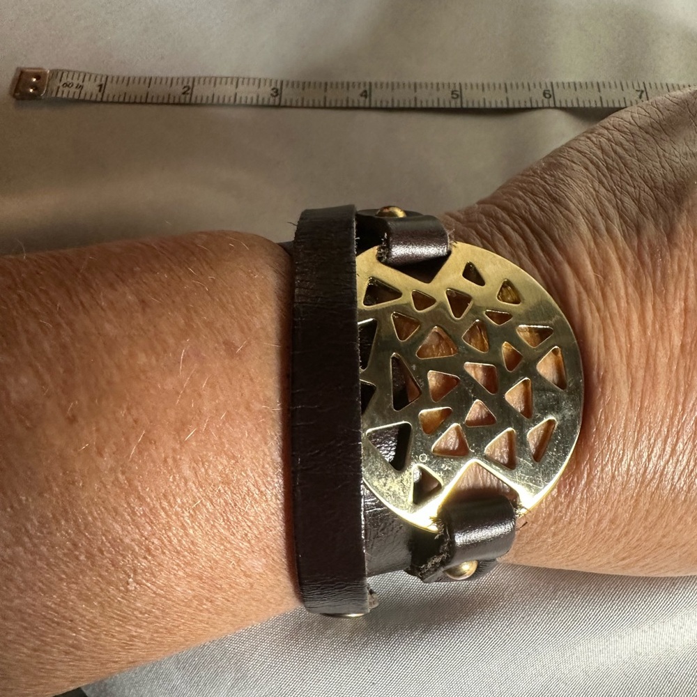 Lee dark brown leather wrap bracelet with goldtone abstract design